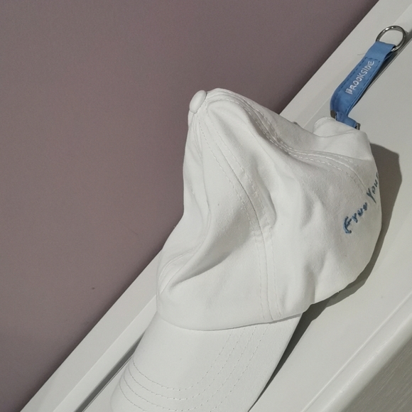 HAT - Picture 4 of 6